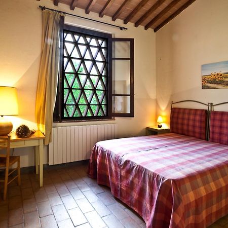 Podere Il Pino Poggibonsi Ruang foto