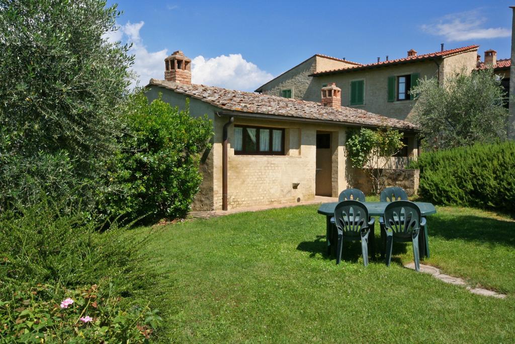Podere Il Pino Poggibonsi Ruang foto