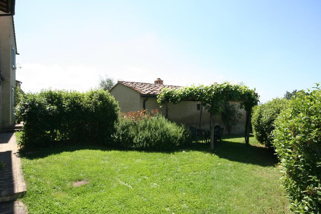Podere Il Pino Poggibonsi Ruang foto