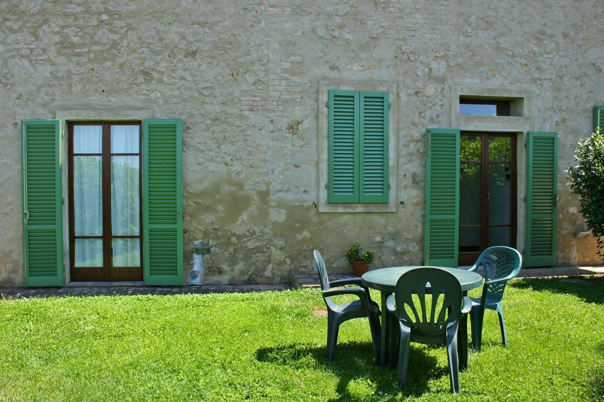 Podere Il Pino Poggibonsi Bagian luar foto