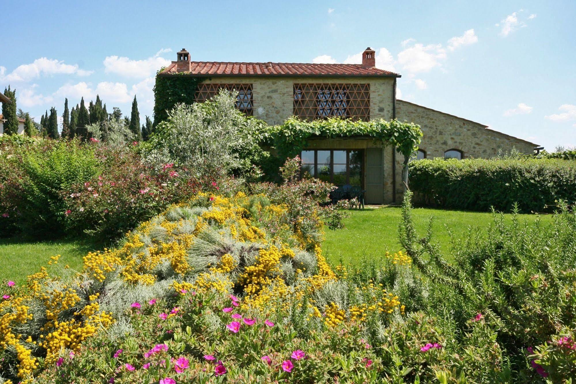 Podere Il Pino Poggibonsi Bagian luar foto